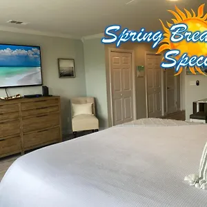 bliss-your-dream-retreat-on-holiday-isle.hotels-destin.com/