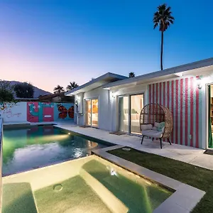 5br-pool-mountain-view-bbq.palm-springs-ca-hotels.com/